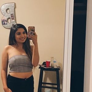 Meet your Posher, Denae